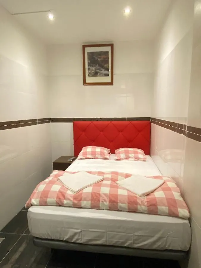 Хостел Hostal Granvia 628 Барселона