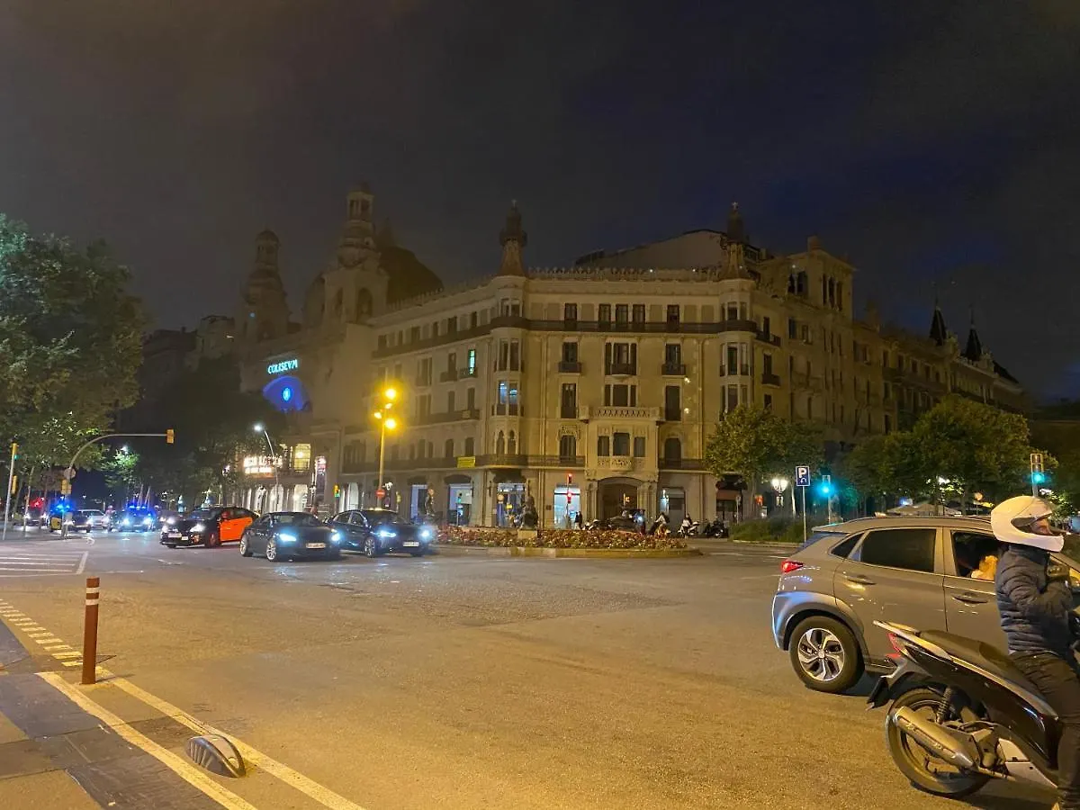 Hostal Granvia 628 Барселона 0*,
