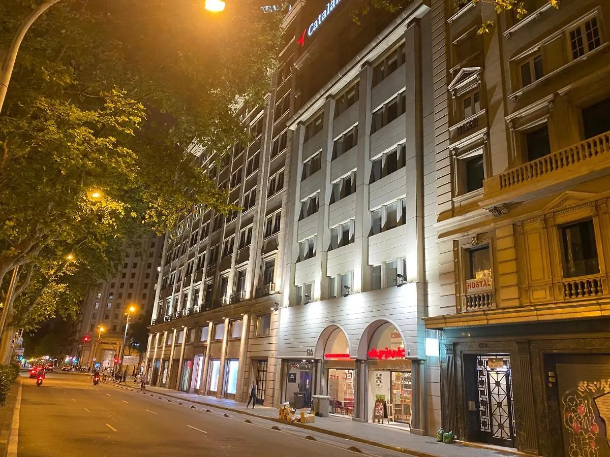 Hostal Granvia 628 Барселона Хостел