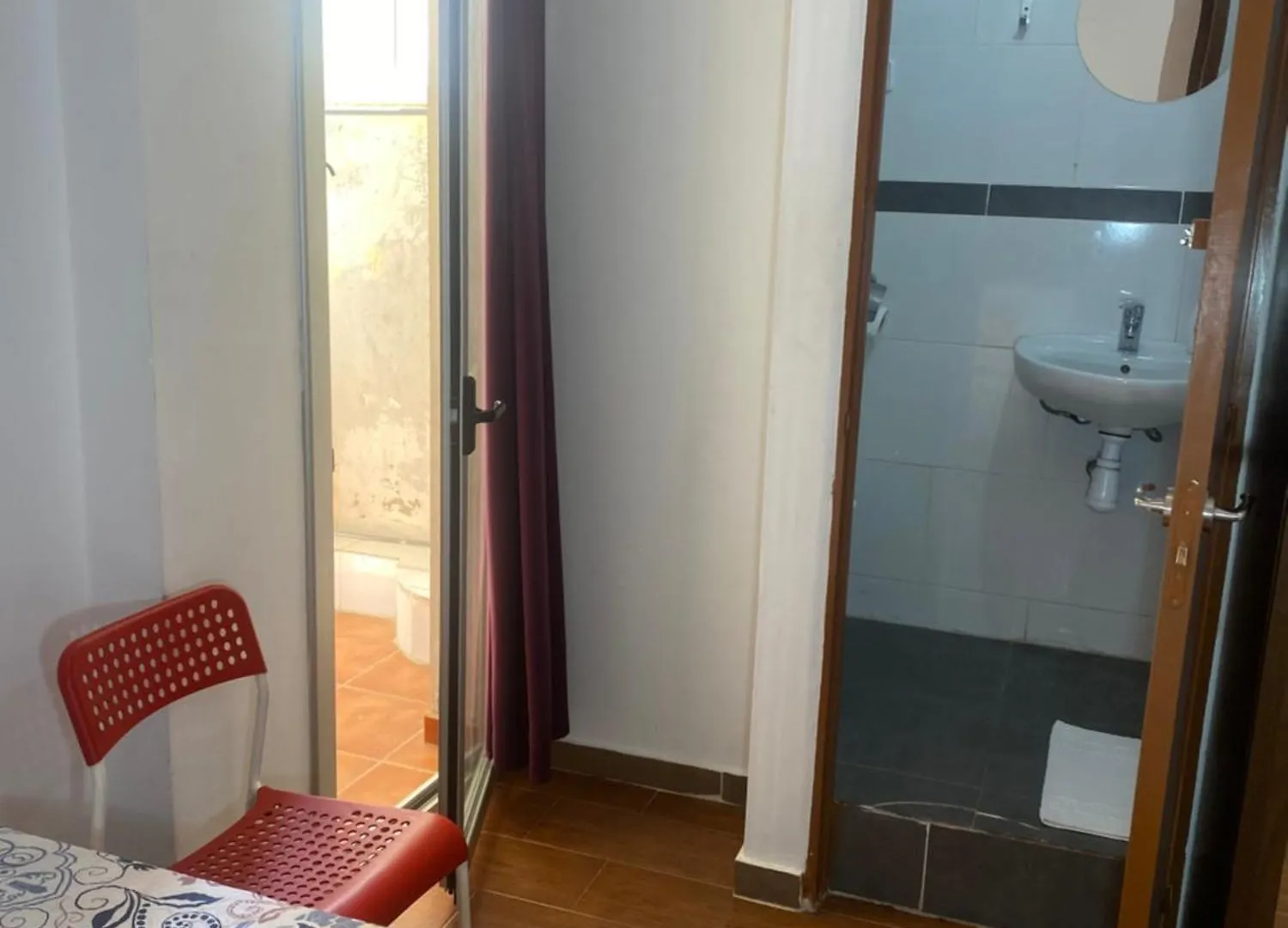 Хостел Hostal Granvia 628 Барселона