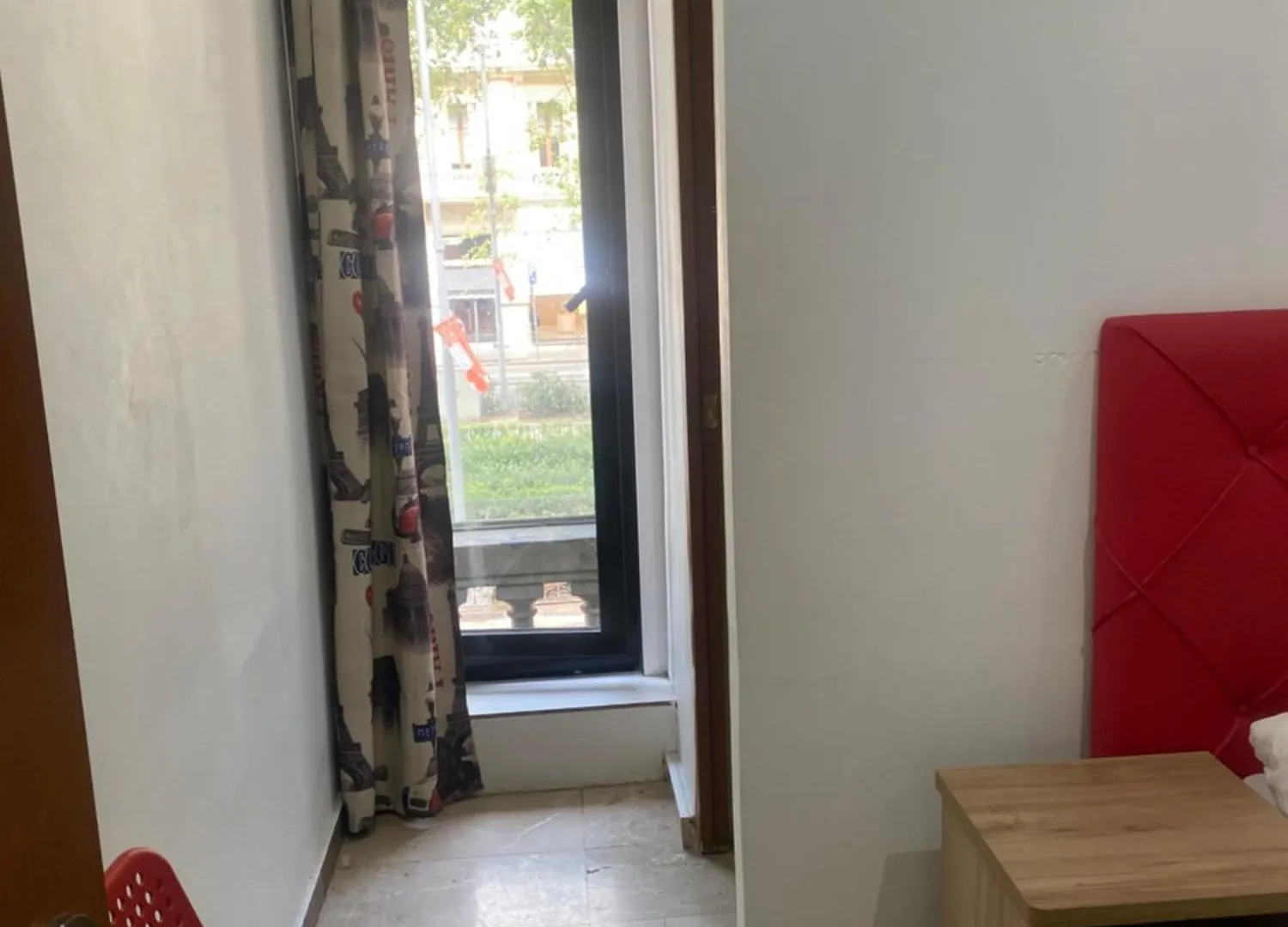 Hostal Granvia 628 Барселона Хостел